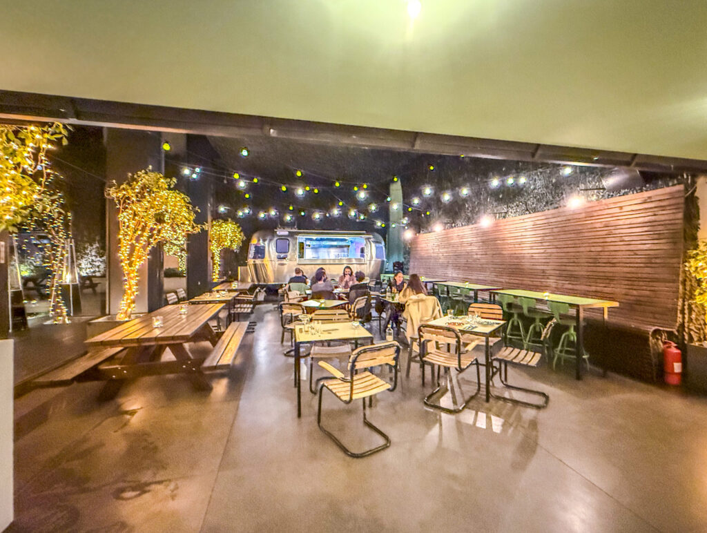 48 Urban Garden Dining Room Athens Greece